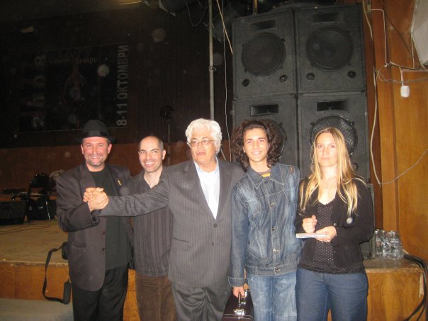 Лари Кориел с (от ляво на дясно) Венци Благоев, Асаф Сиркис, Митко Благоев и съпругата му Трейси Кориел на Пловдивски джаз вечери през 2008 г.