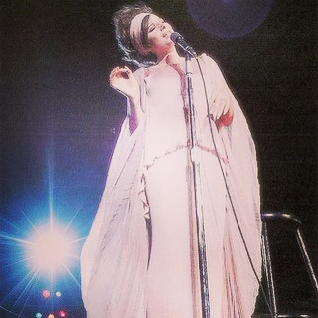 Барбра Страйсенд репетира за концерта си в Сентръл парк, 16 юни 1967 г.